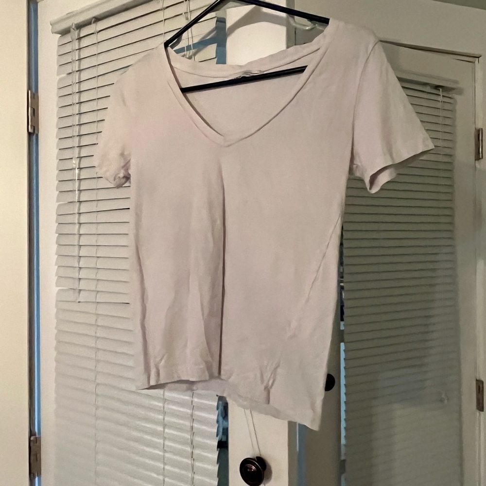 Short sleeve white vneck